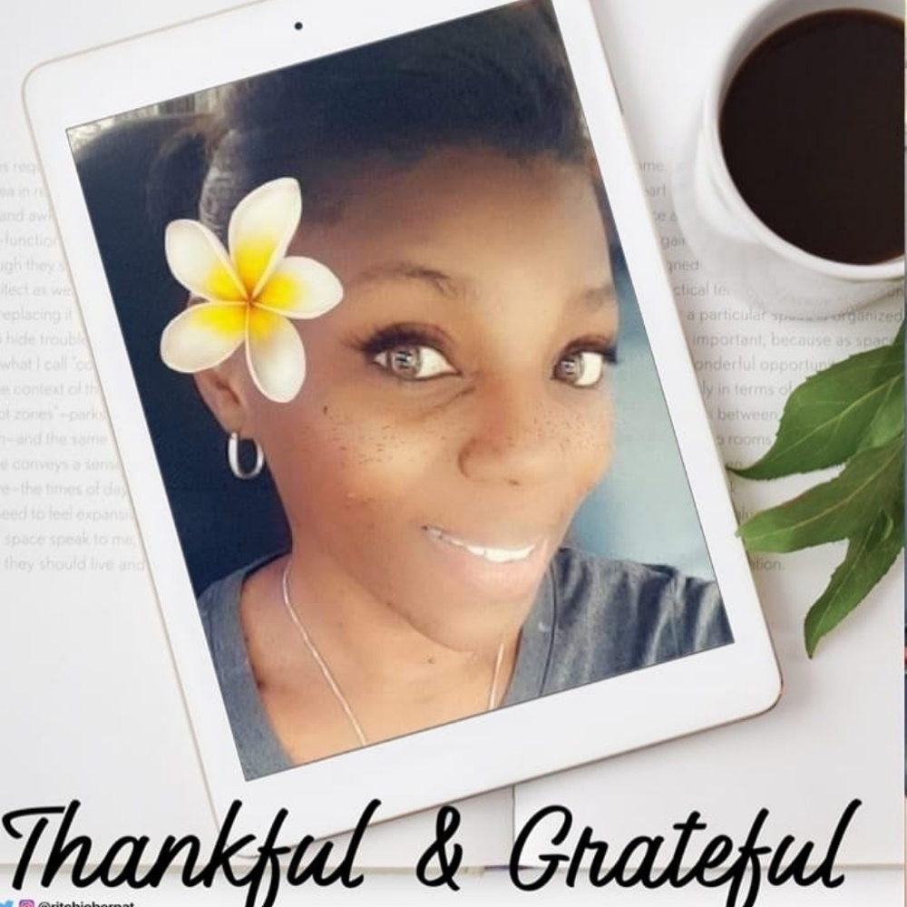 Meet your Posher, Angee